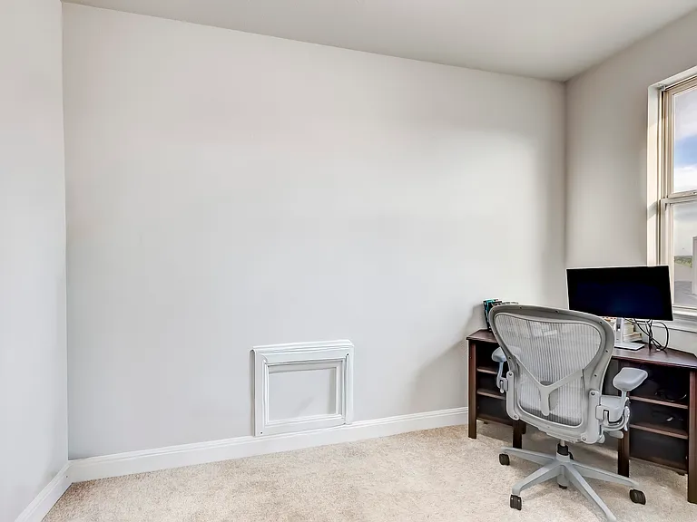 726 Kingston Pl — Photo 33