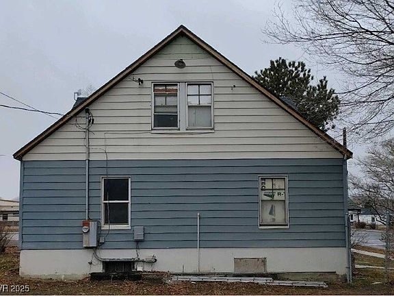 3rd image of 403 4th St