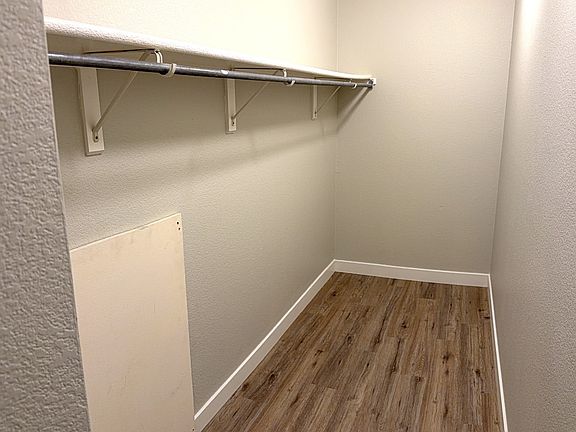 5th image of 506 Maple St