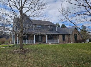 5557 Old Field Rd, Lake Zurich, IL 60047