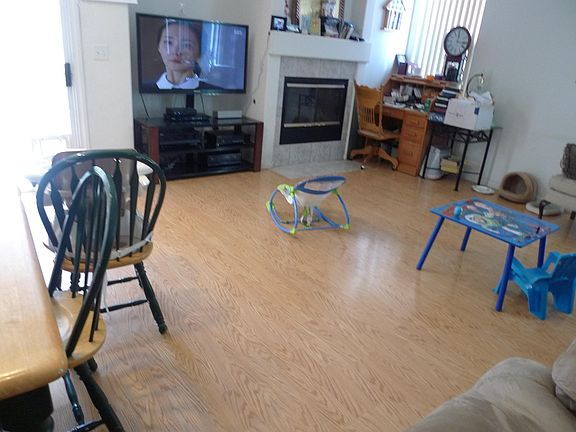 3rd image of 6050 Clifton Hollow St
