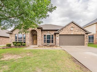 245 Cedar Crest Dr, Justin, TX 76247