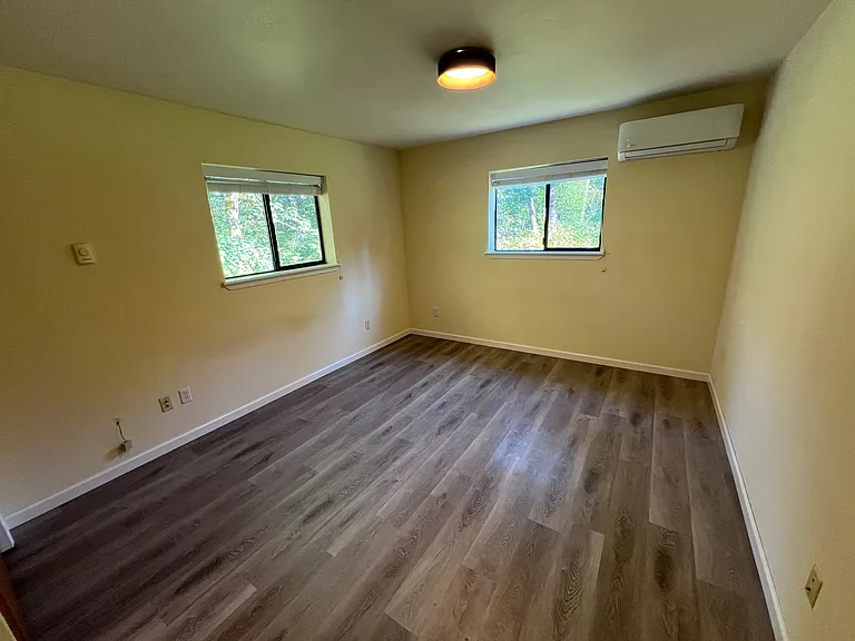 14606 Arrowood Ln SE — Photo 6