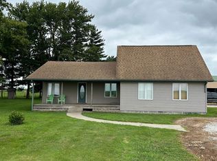 288 E 1200th Rd N, Morrisonville, IL 62546