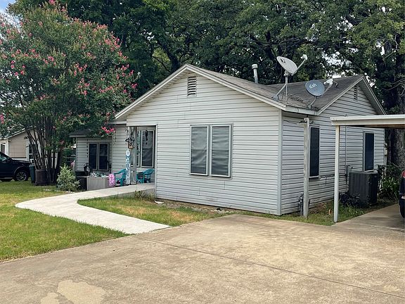 2nd image of 5801 Estes Ave