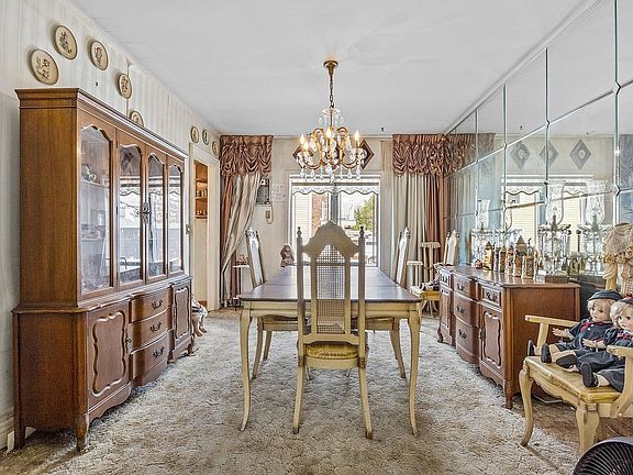 5th image of 3607 Avenue