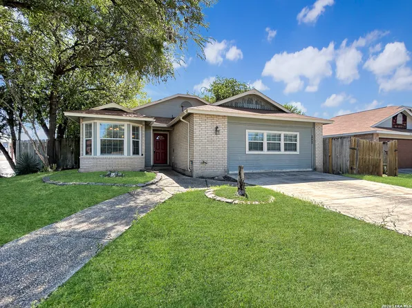 6042 RIDGE FIELD ST, San Antonio, TX 78250