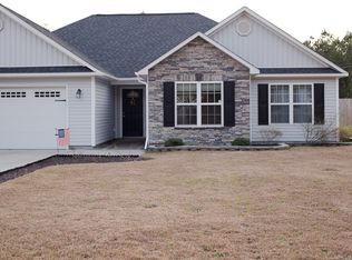 100 Apple Dr, Havelock, NC 28532