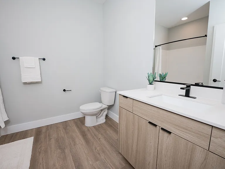 60 E Green St #212 — Photo 21