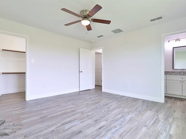 1838 Sweetwater Ln — Photo 4