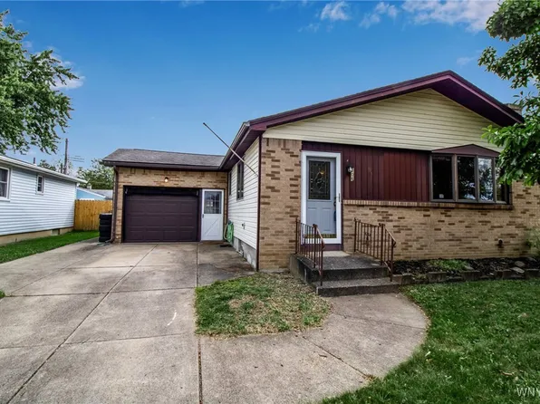 106 Gary Ln, Buffalo, NY 14227