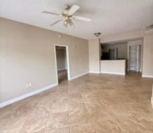 2nd image of 2916 Tuscany Ct APT 115