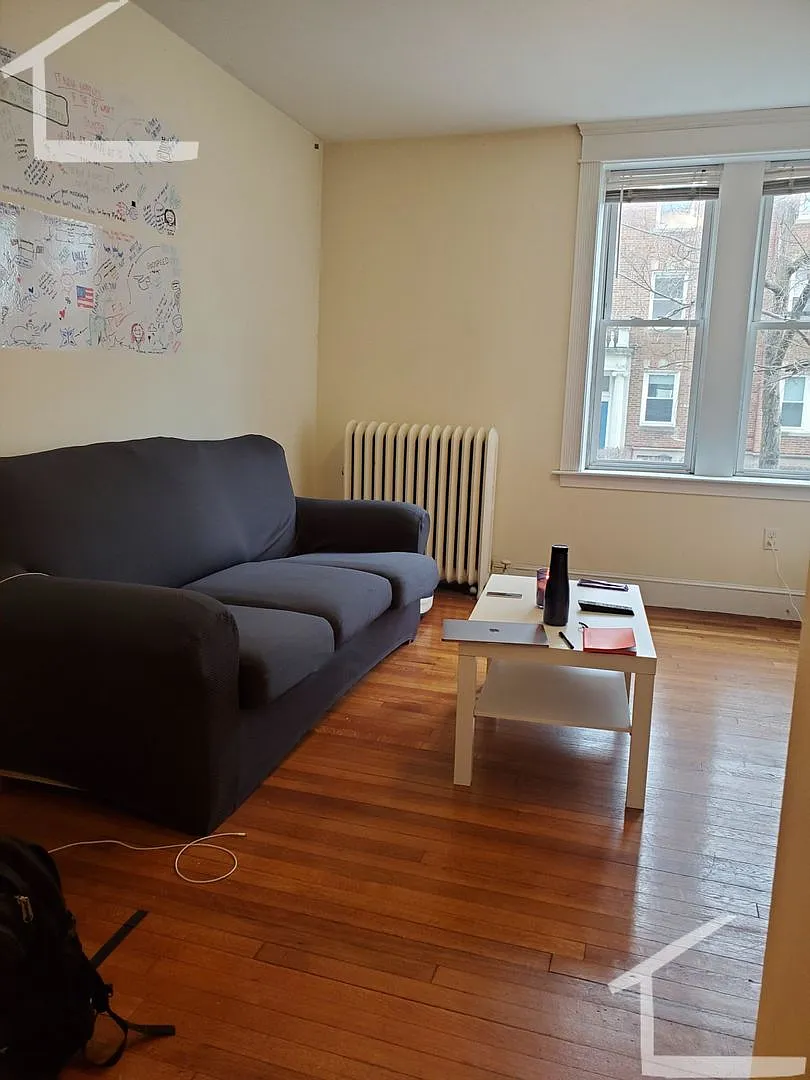 Nicely updated condo in Brookline. — Photo 4