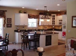 65 Highland Down, Shoreham, NY 11786