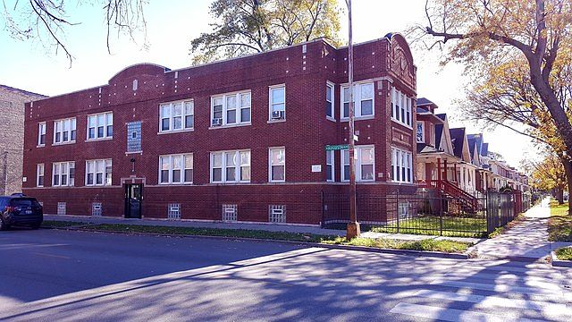 1st image of 5019 W Augusta Blvd #1E