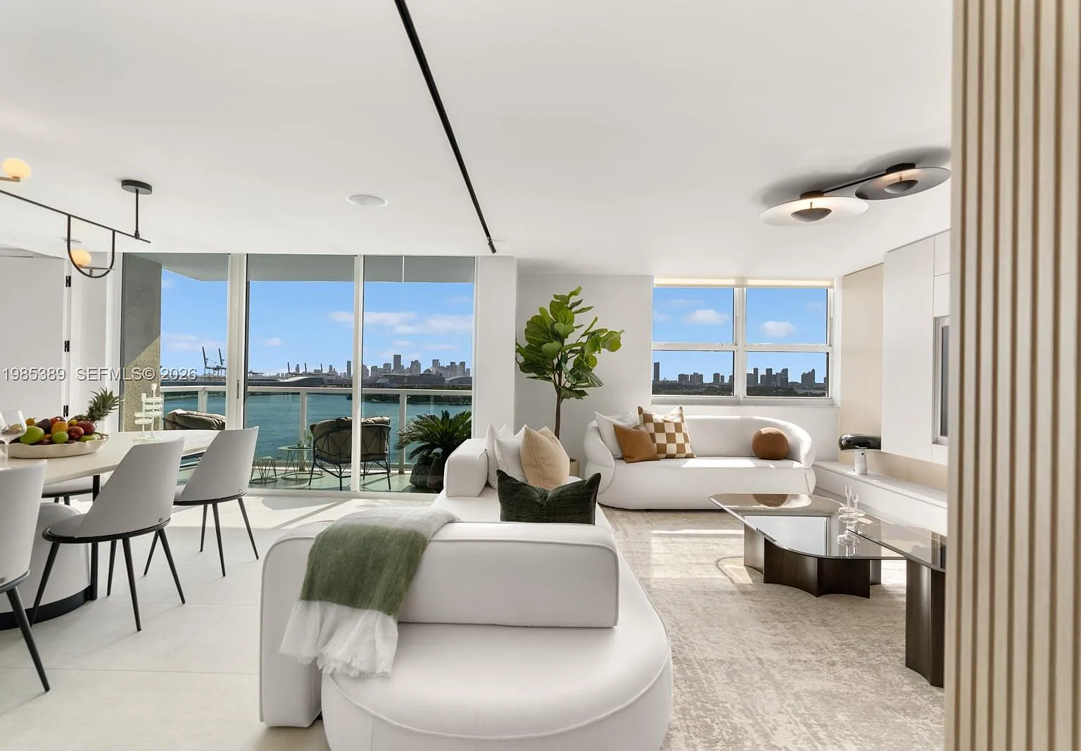 The Floridian Condo — Photo 1