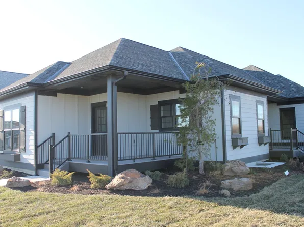 1007 E Maple Ave, Norfolk, NE 68701