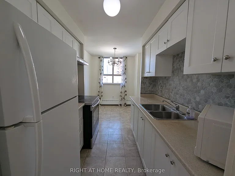 1615 Bloor St N #708 — Photo 7
