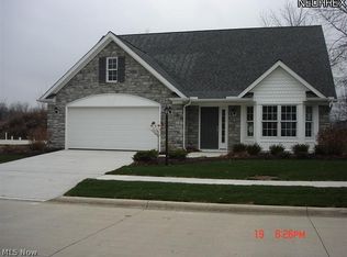 6659 Nantucket Ln, Middleburg Heights, OH 44130