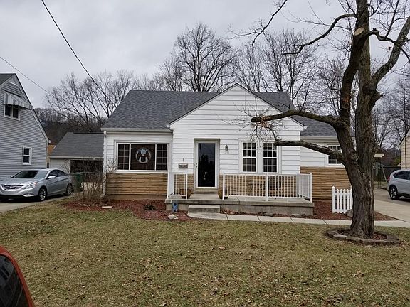 2nd image of 28 Parkside Ave