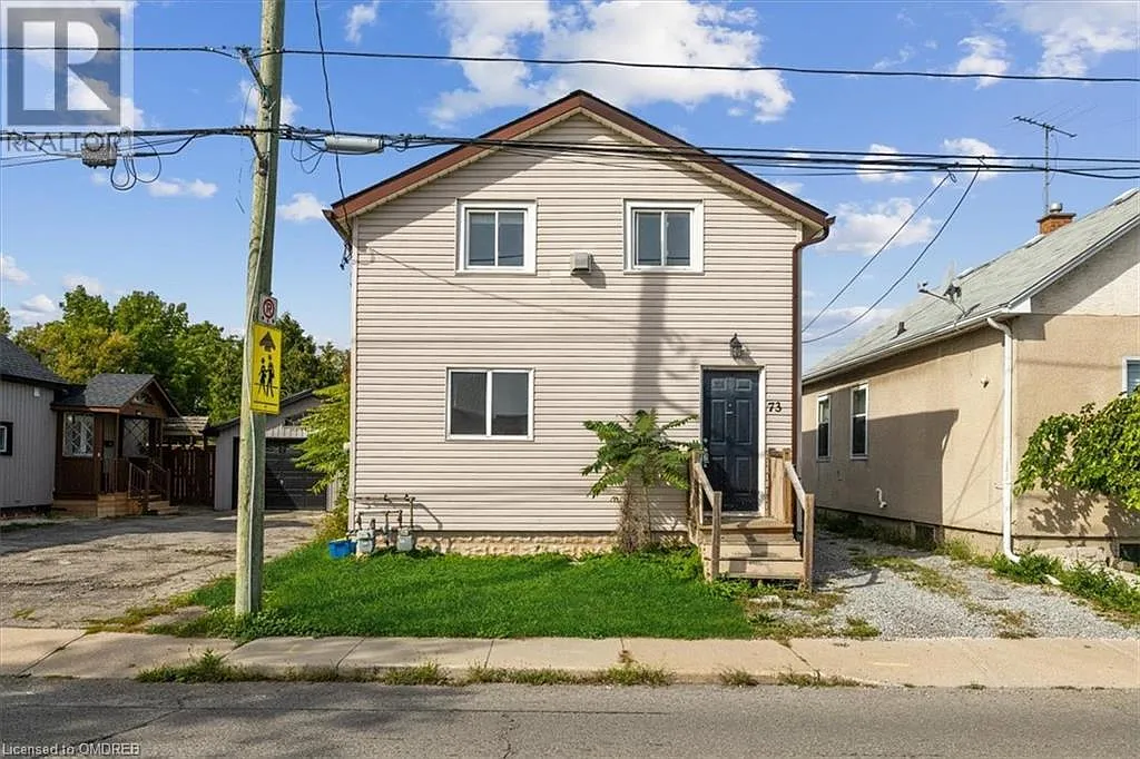73 Vine Street South St. Catharines — Photo 1
