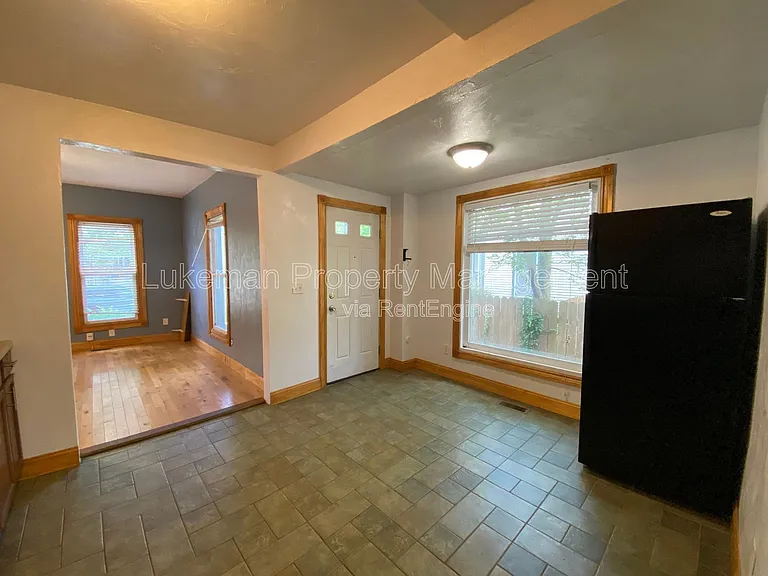 725 W Vine St #2 — Photo 8