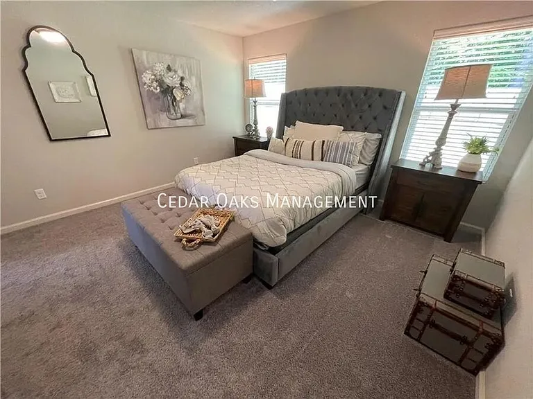 2813 Reynolds St — Photo 5