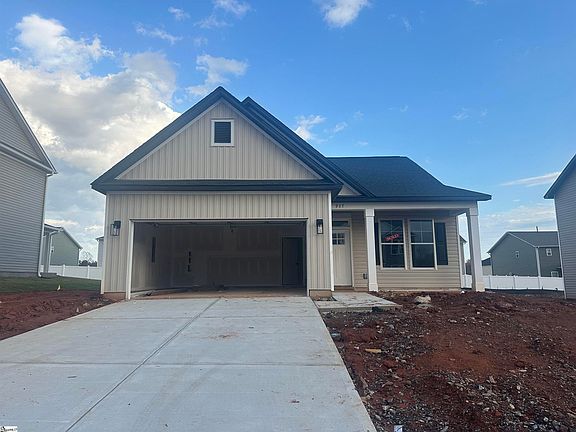 2nd image of 927 Gibbons St Lot 99