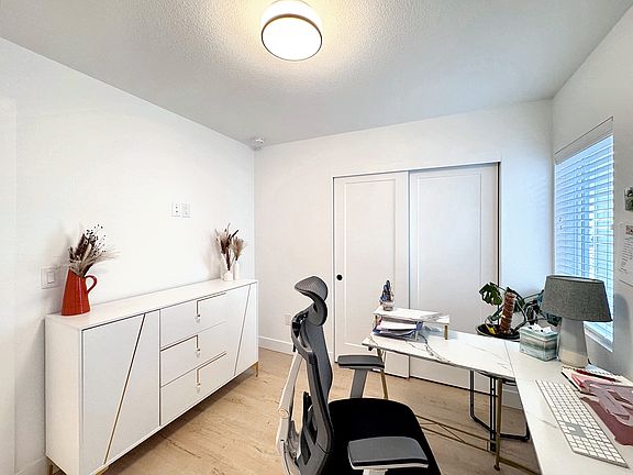 4th image of 1010 Xenon St