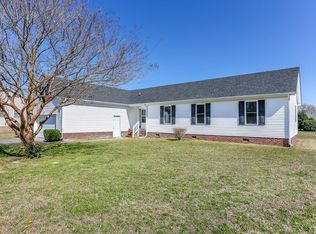 104 Doris Dr, Elizabeth City, NC 27909