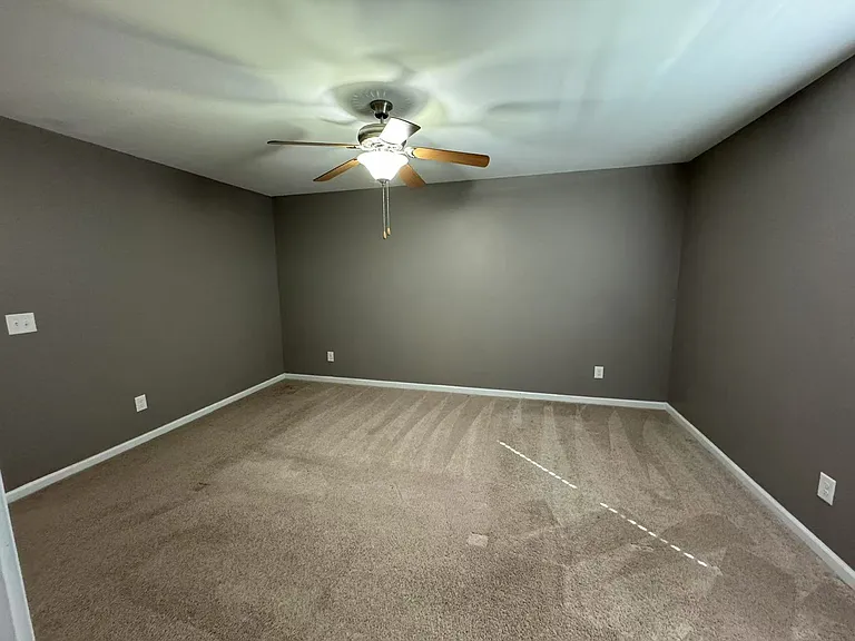 218 Harvest Glen Ln — Photo 4