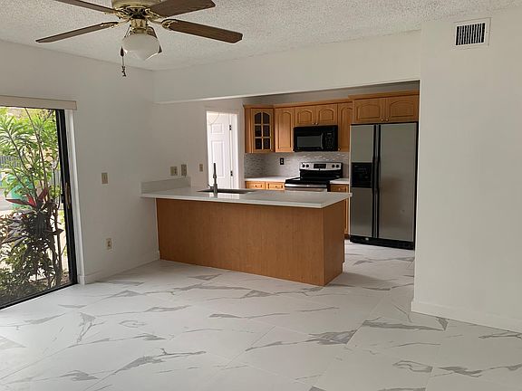 3rd image of 8640 NW 8th St #11