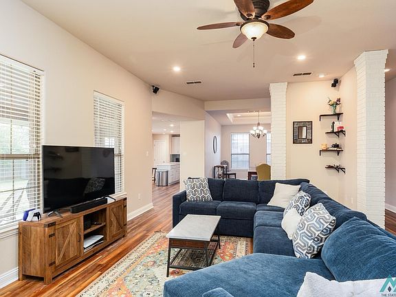 5th image of 2121 Jadyn Ln