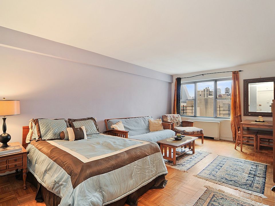 2nd image of 41 7th Ave #16H