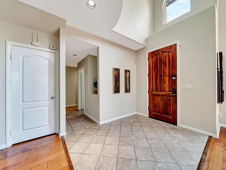 19316 Lavi Ct — Photo 12