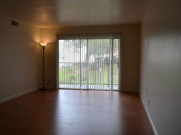 2nd image of 432 89th St APT 8