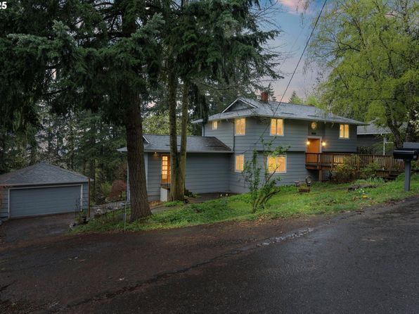 10463 SW 53rd Ave, Portland, OR 97219