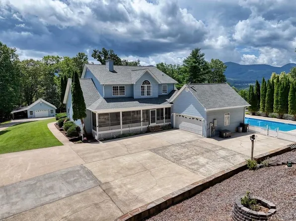 266 E Wright Rd, Blairsville, GA 30512