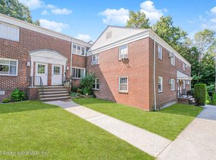 178 Arlo Rd #B, Staten Island, NY 10301