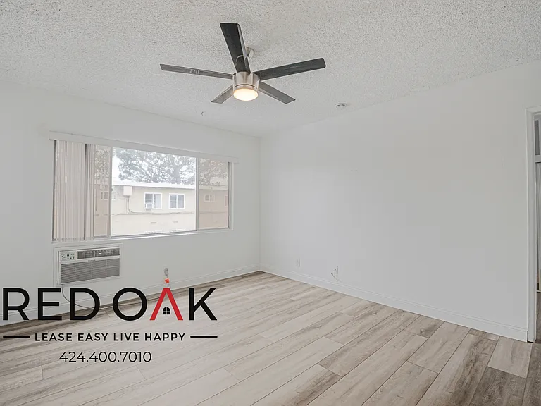 10251 Western Ave #F — Photo 8