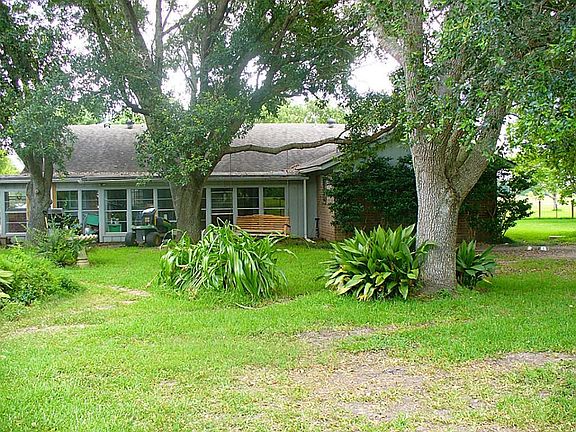 5th image of 1801 County Road 192
