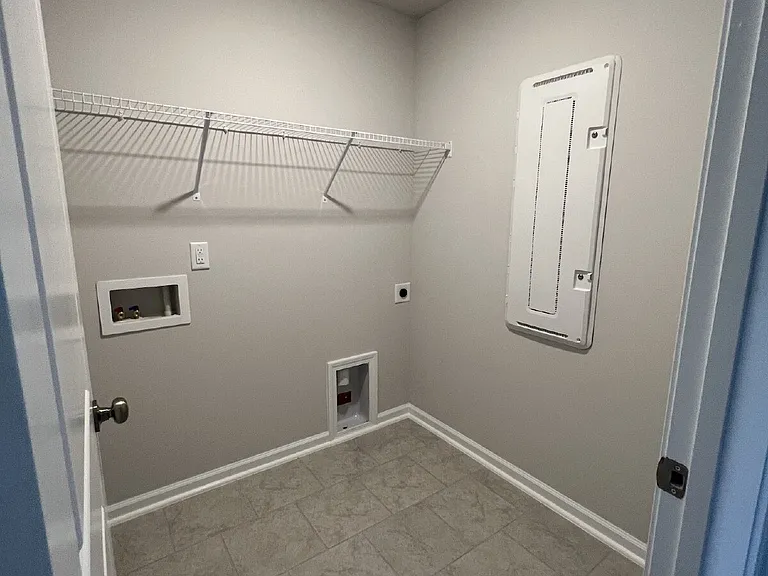 1090 Gemma Dr — Photo 17
