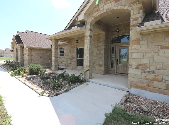 4th image of 190 Triple Bend Dr
