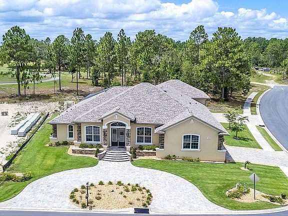 Circular Paver Entrance