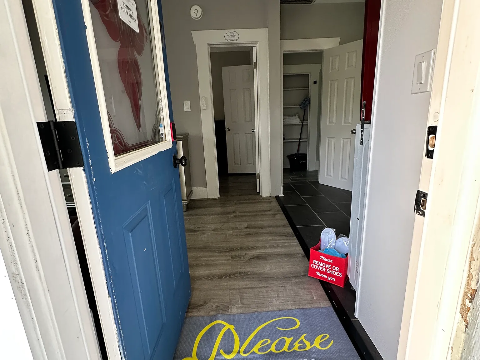 803 E James St — Photo 3