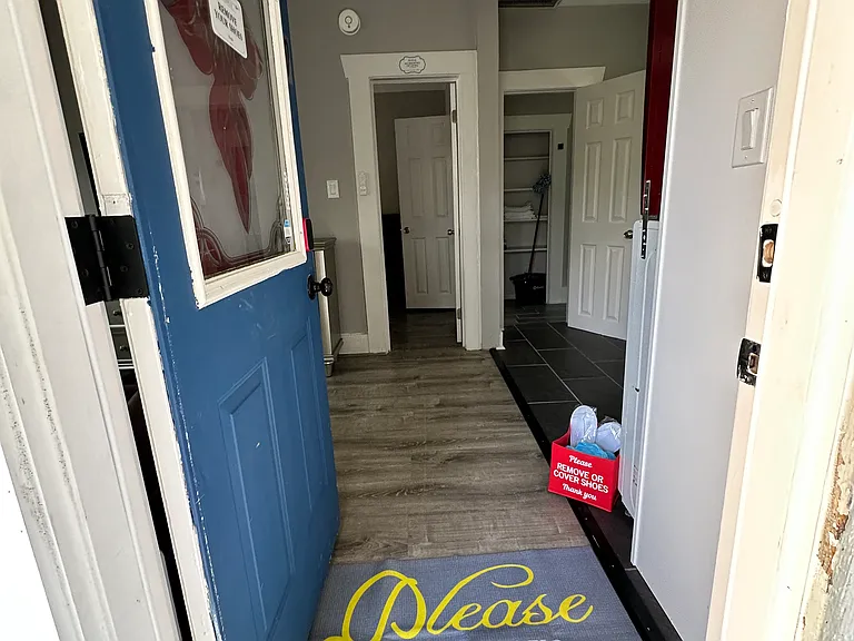803 E James St #2 — Photo 2