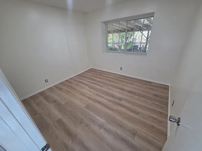 2613 Willard Ave — Photo 21
