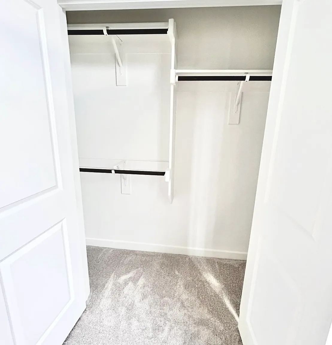 1 bed, 1566 sqft, $975 — Photo 1