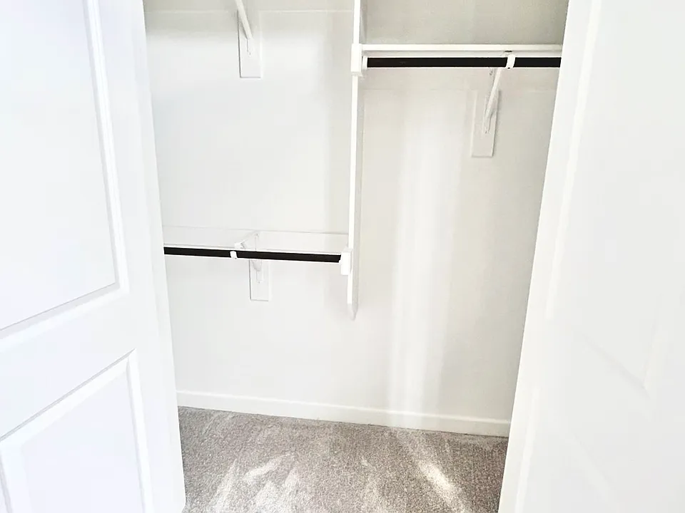 4004 Daisy Hollow Loop