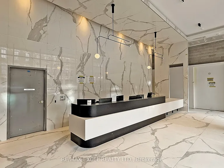 88 Queen St E #1710 — Photo 38
